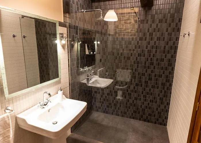 Casa Do Morcego Kır Evi *